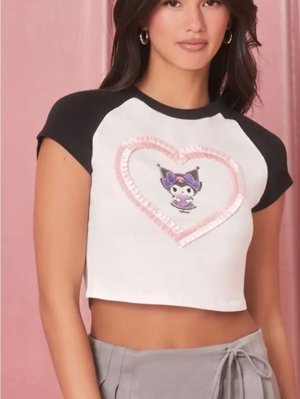 Hello Kitty and Friends karumi Crop Raglan Top with Black Sleeves and Pink Heart